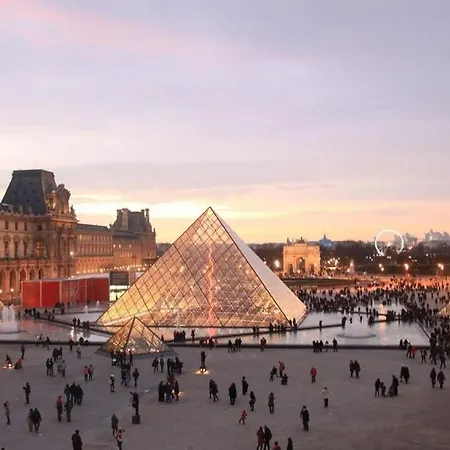 Parisian Chic & Spacious With Parking Bezons
