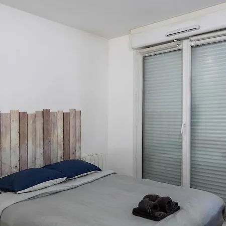 Parisian Chic & Spacious With Parking *